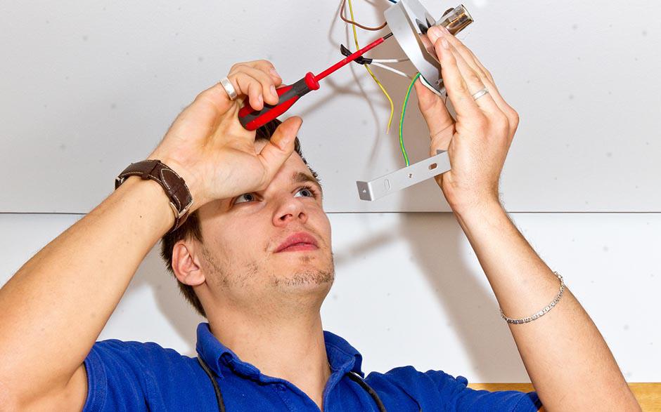tarif horaire d'un électricien Paris 9
